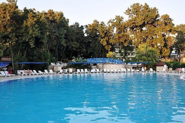 Mcs Oasis Club Hotel 4*