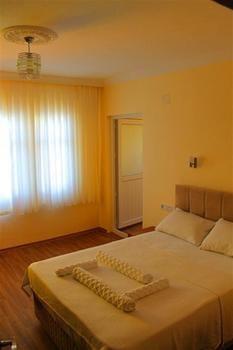 Sun Club Hotel 2*