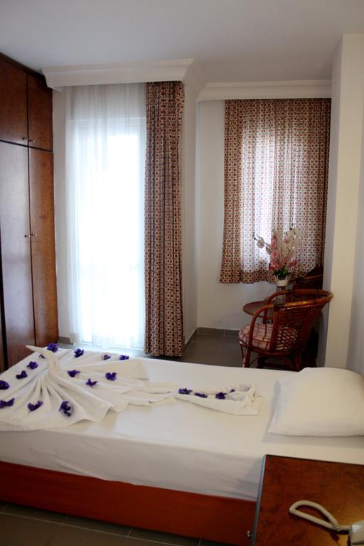 Azak Hotel 3*