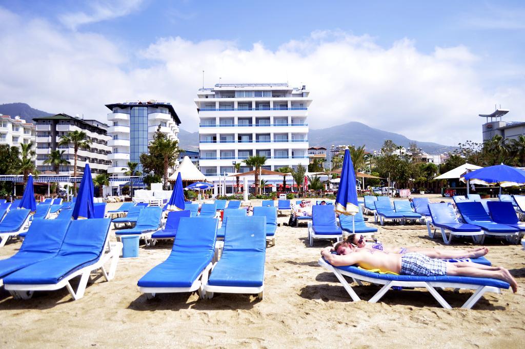 Azak Hotel 3*