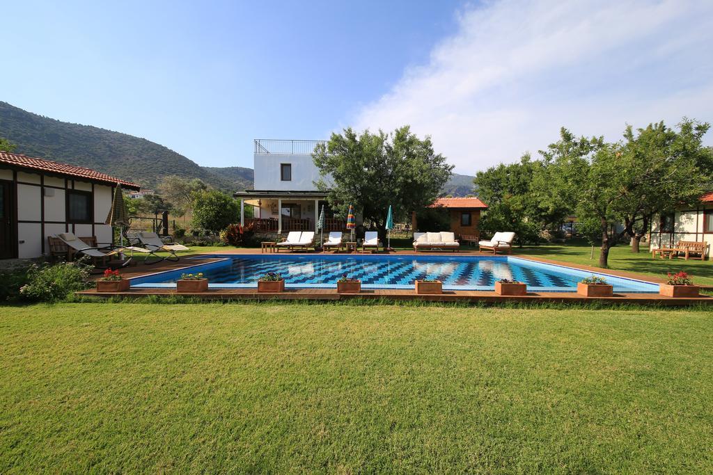 Bal Badem Bed & Breakfast