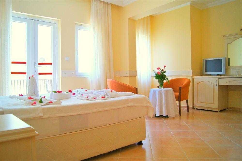The Grand Ucel Hotel 4*