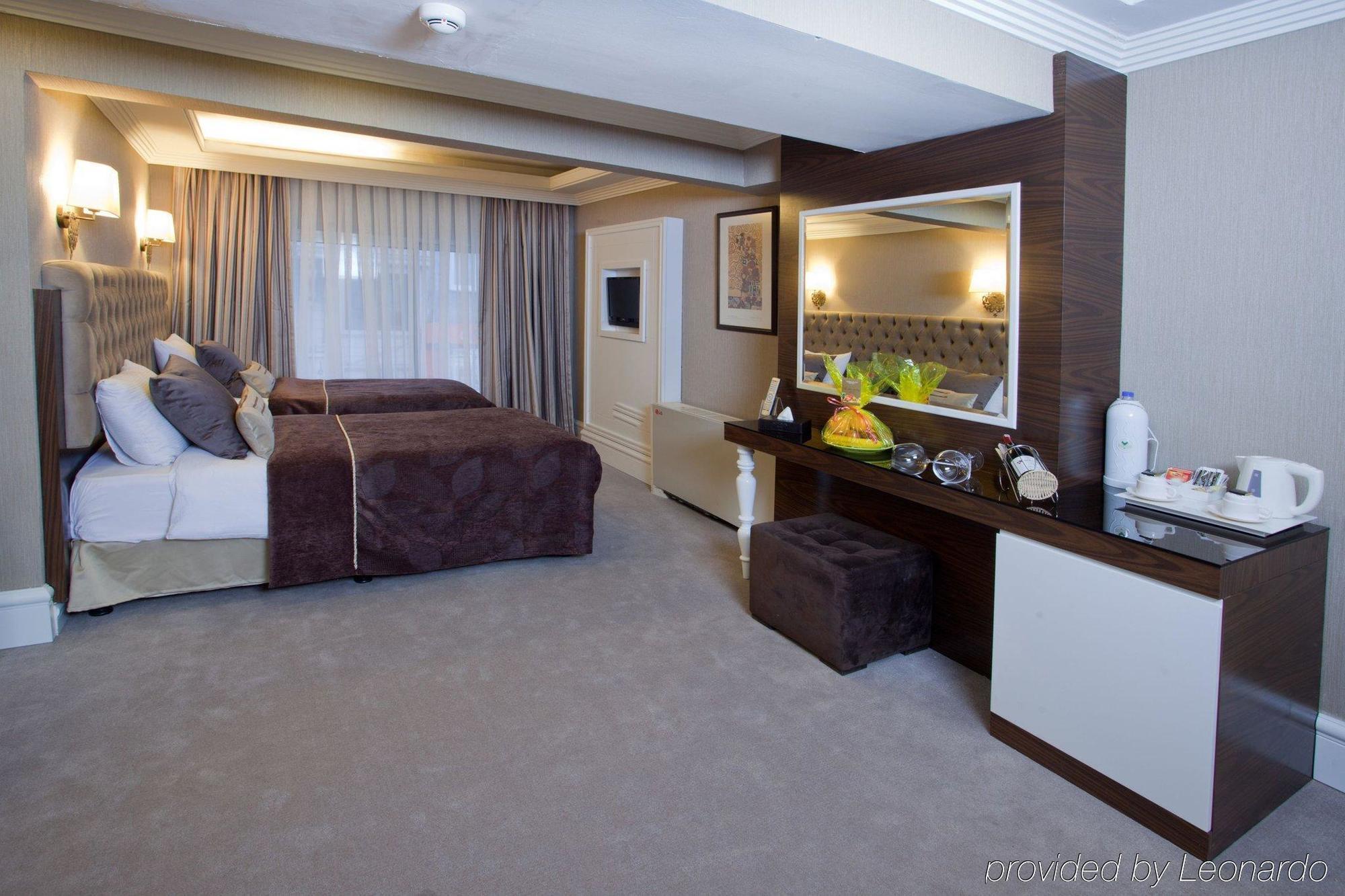 Mirilayon - Old Town Hotel 4*