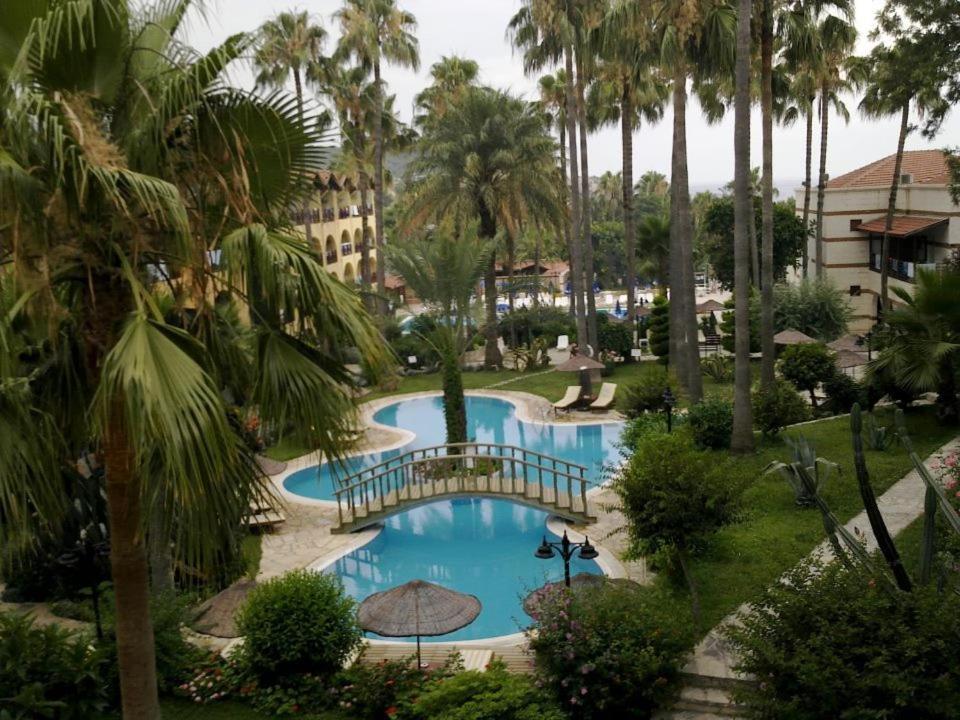 Club Tropical Hotel 3*