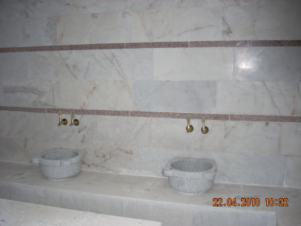 Apartment Roza *
