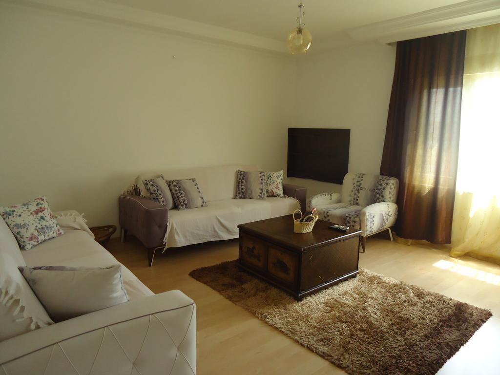 Roza Apartment