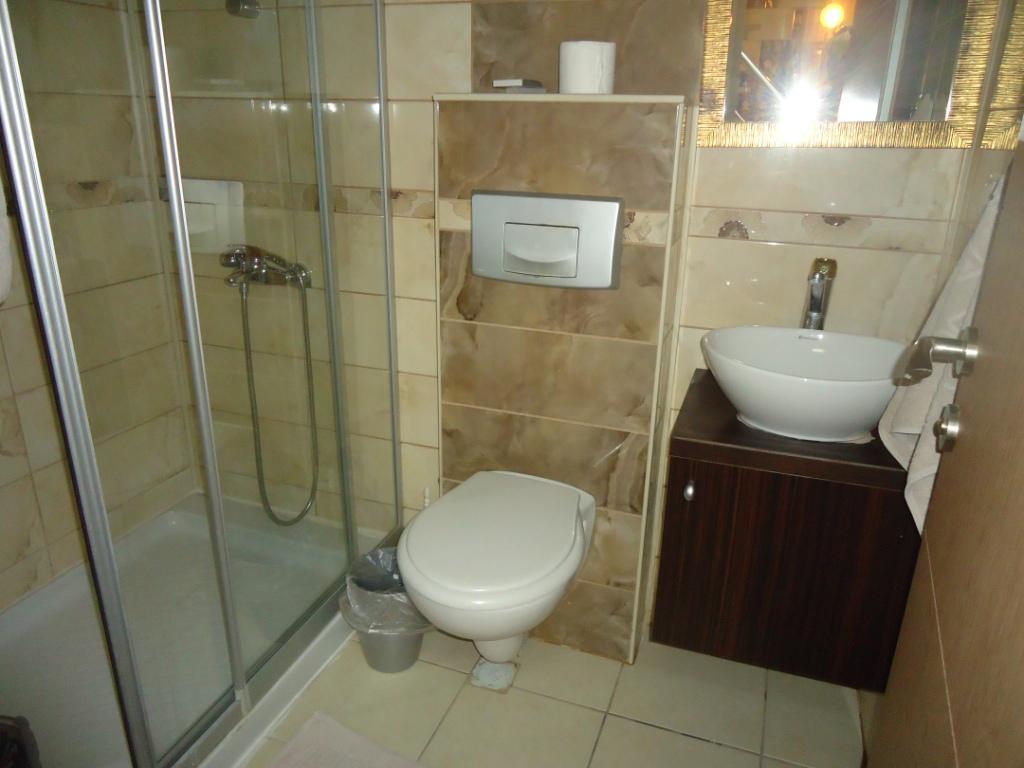 Apartment Roza *