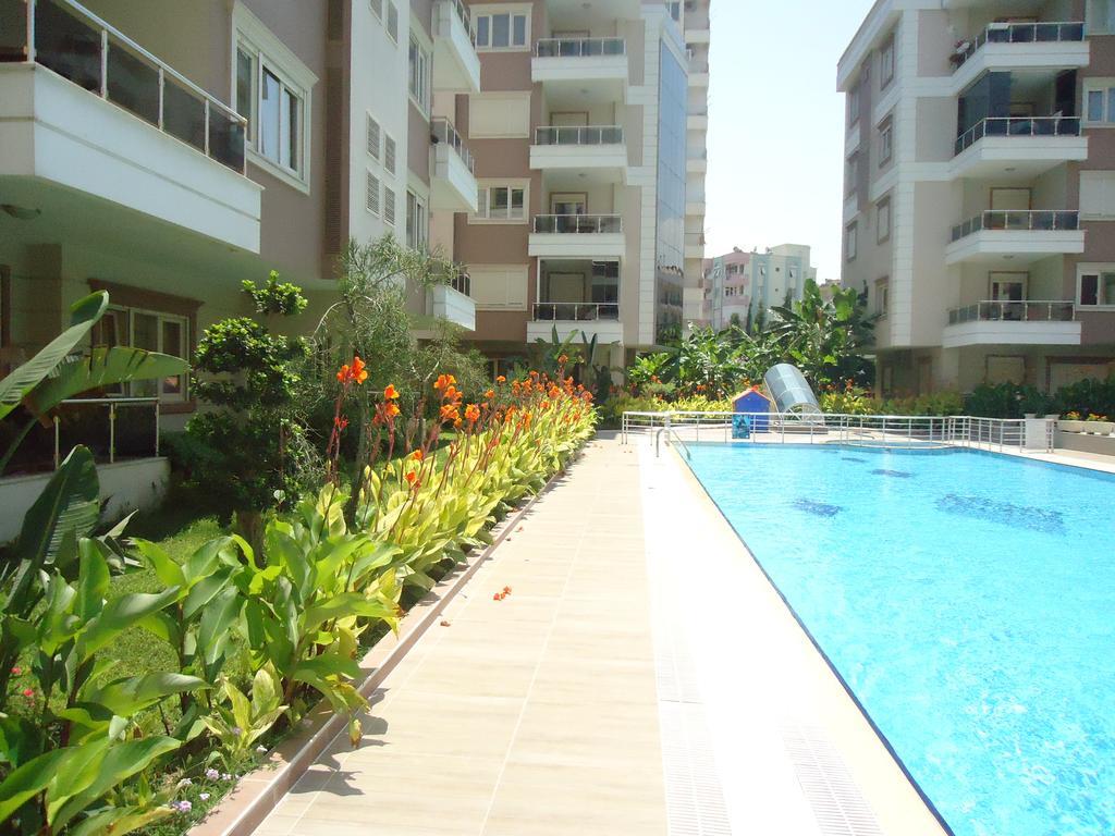 Apartment Roza *