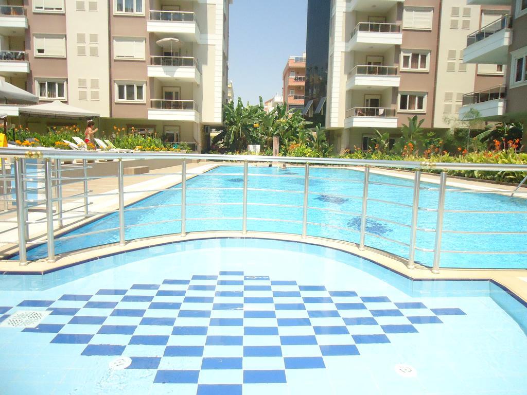 Apartment Roza *