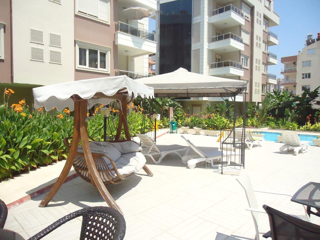 Apartment Roza *