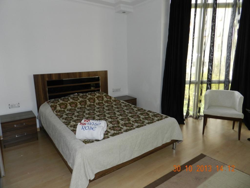 Roza Apartment