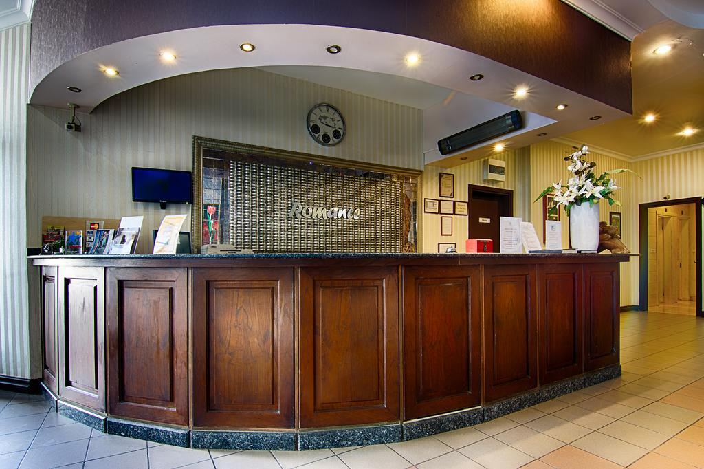 Romance Hotel