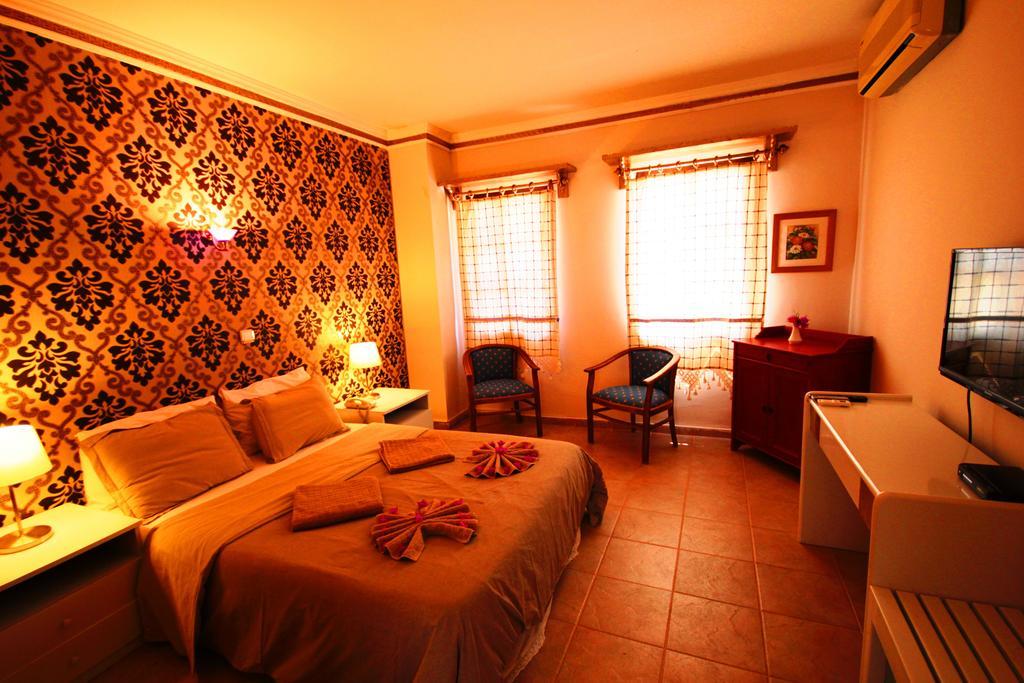 Club Pirinc Hotel