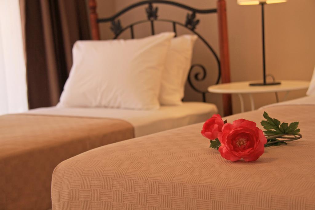 Lady Rose *