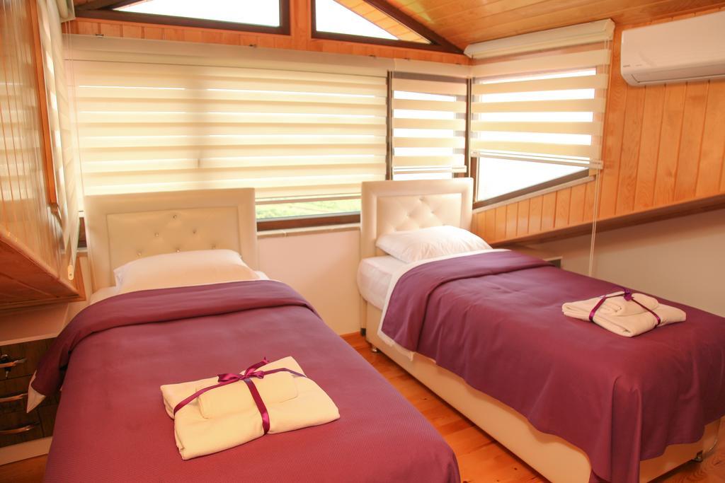 Aparthotel Royal Seza Kasustu