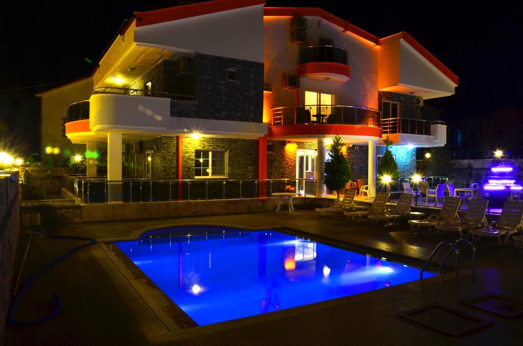 Rose Garden Boutique Bed & Breakfast
