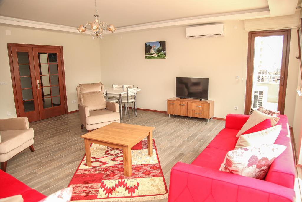 Royal Seza Aparthotel 3*