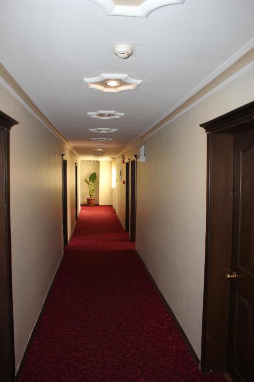 Nazar Hotel 3*