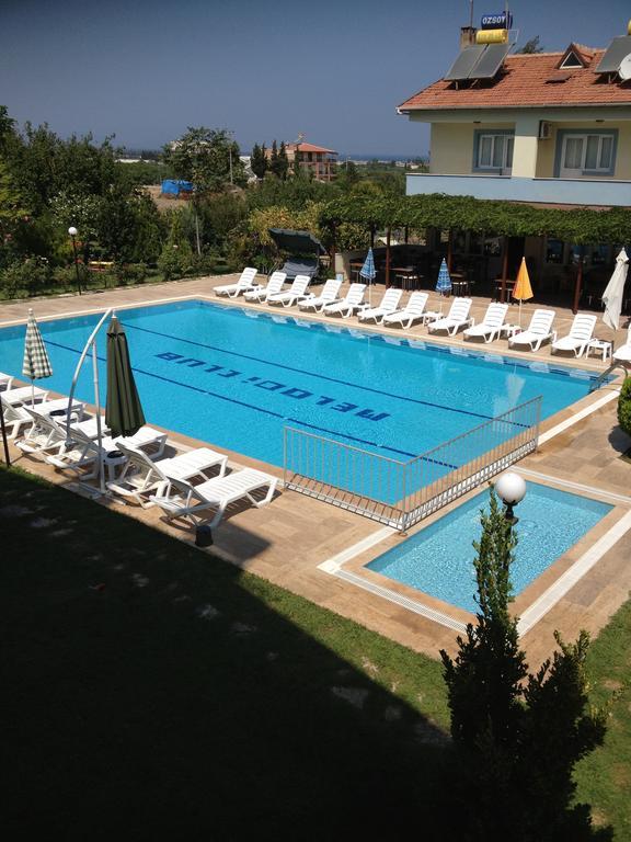 Melodi Club Aparthotel 3*