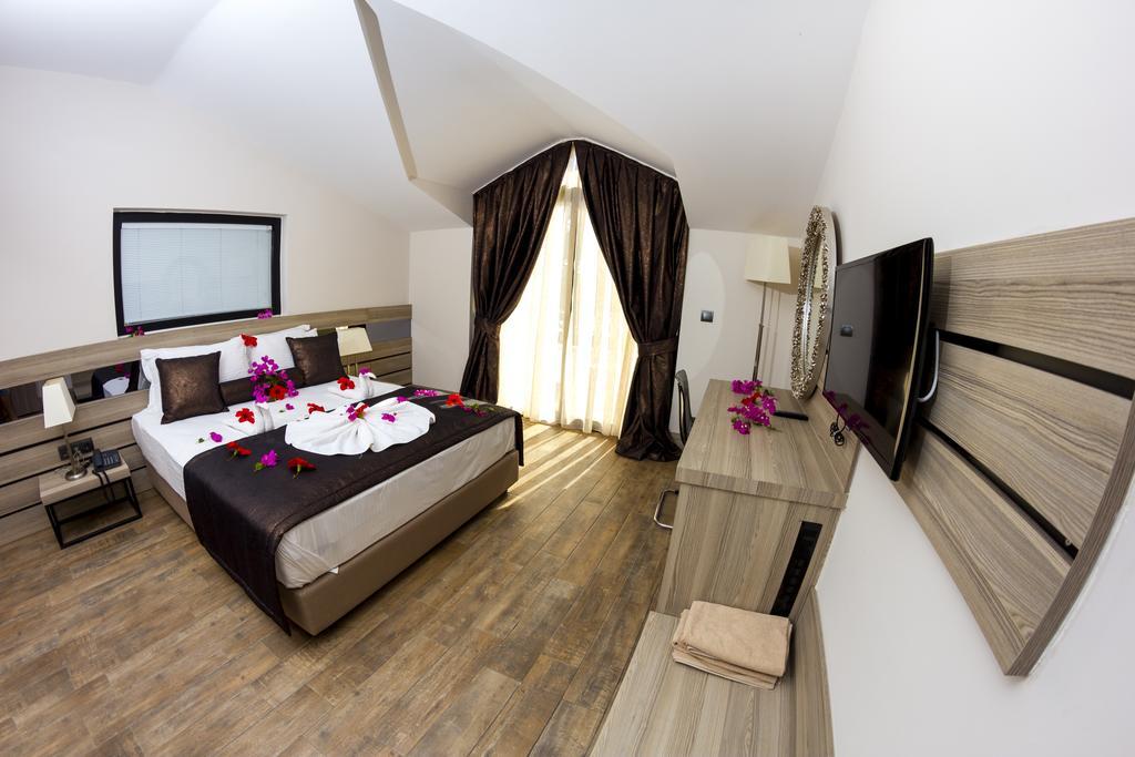 S3 Seahorse Club 3* Oludeniz