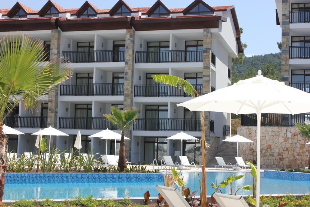 Hotel Ramada By Wyndham Akbuk