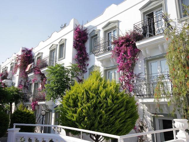 Maison 48 Aparthotel