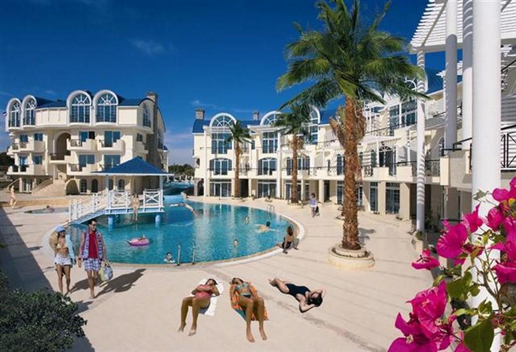 Seahorse Deluxe Hotel 3*