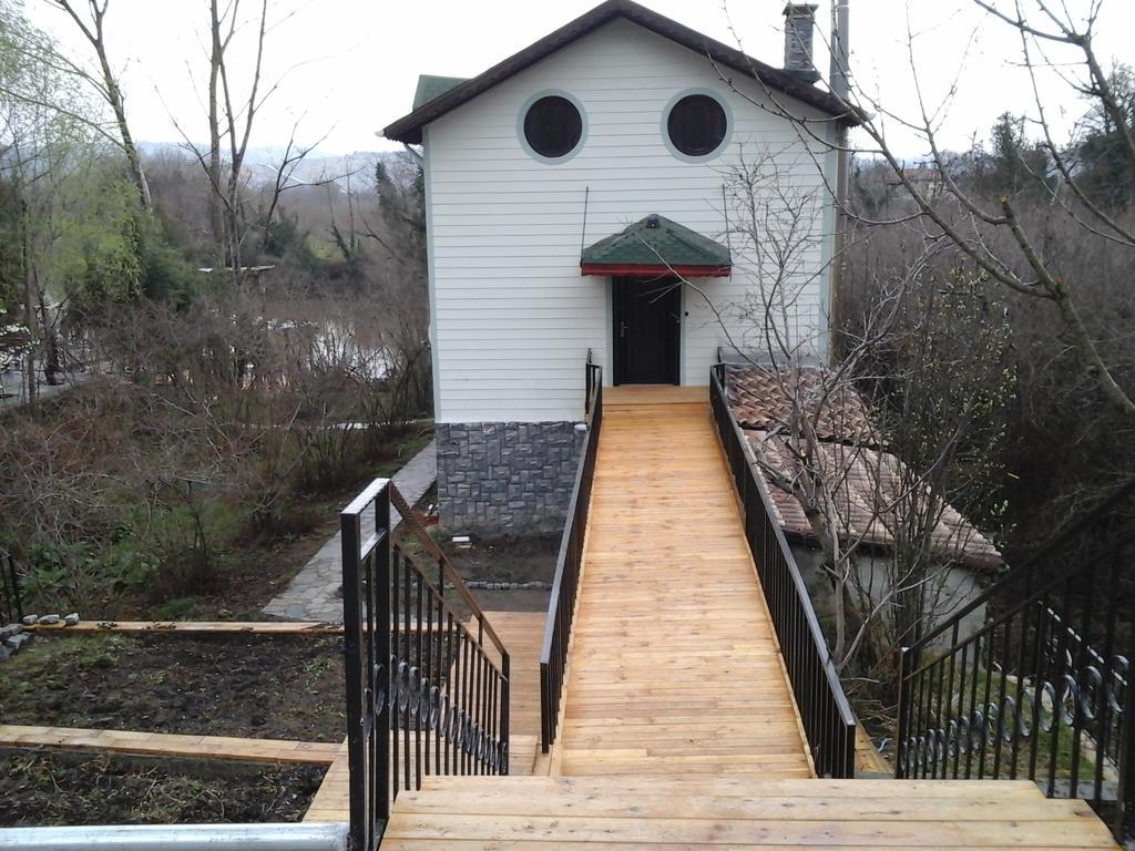 Bed & Breakfast Vira Creek House 3*