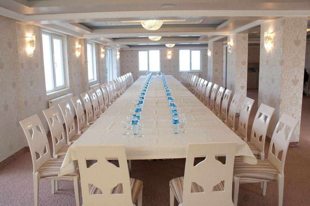 Grand Atakum Hotel