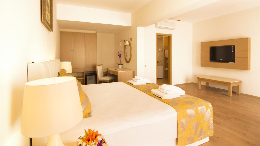 Ladonia Del Mare (adults Only) Resort Gumbet
