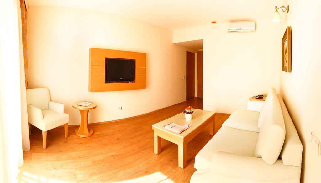 Ladonia Del Mare (adults Only) Resort