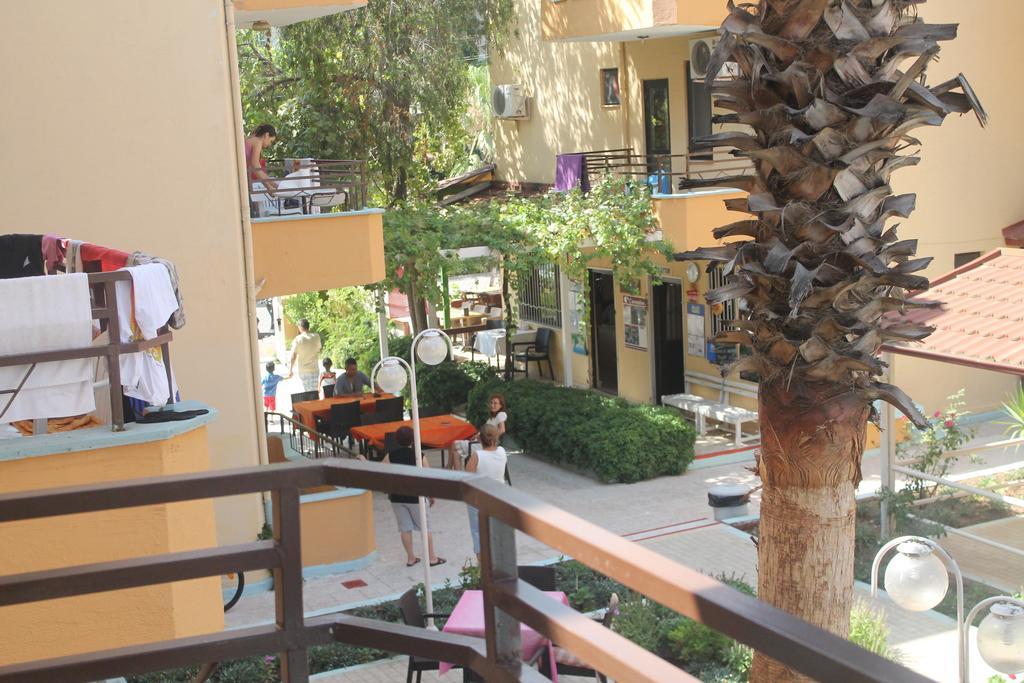 Aparthotel Bonjorno *