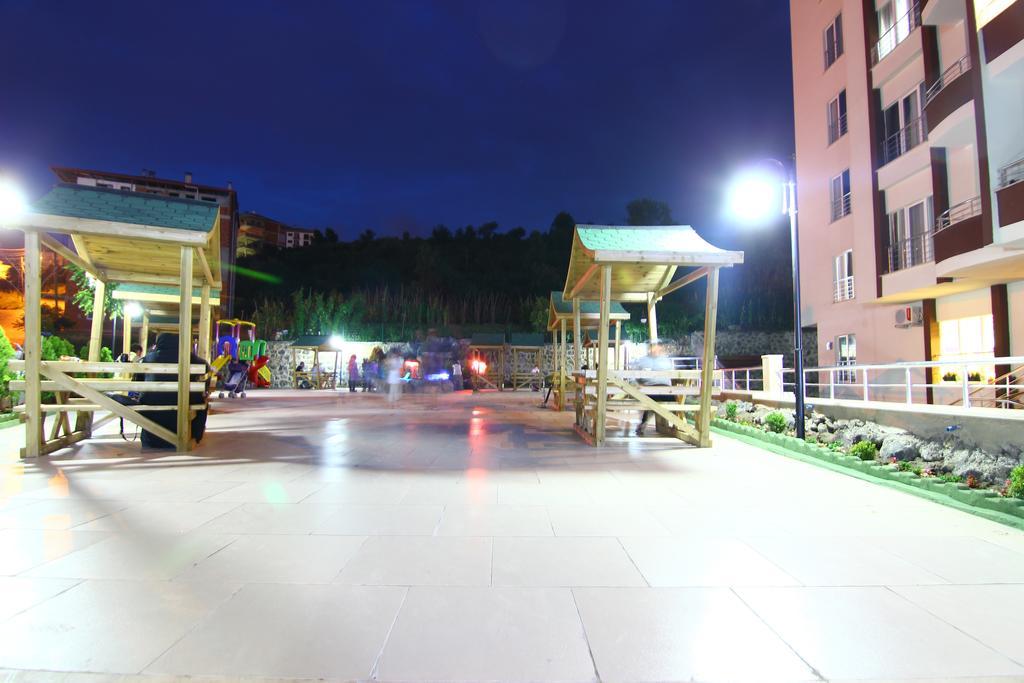Royal Life Aparthotel 2*