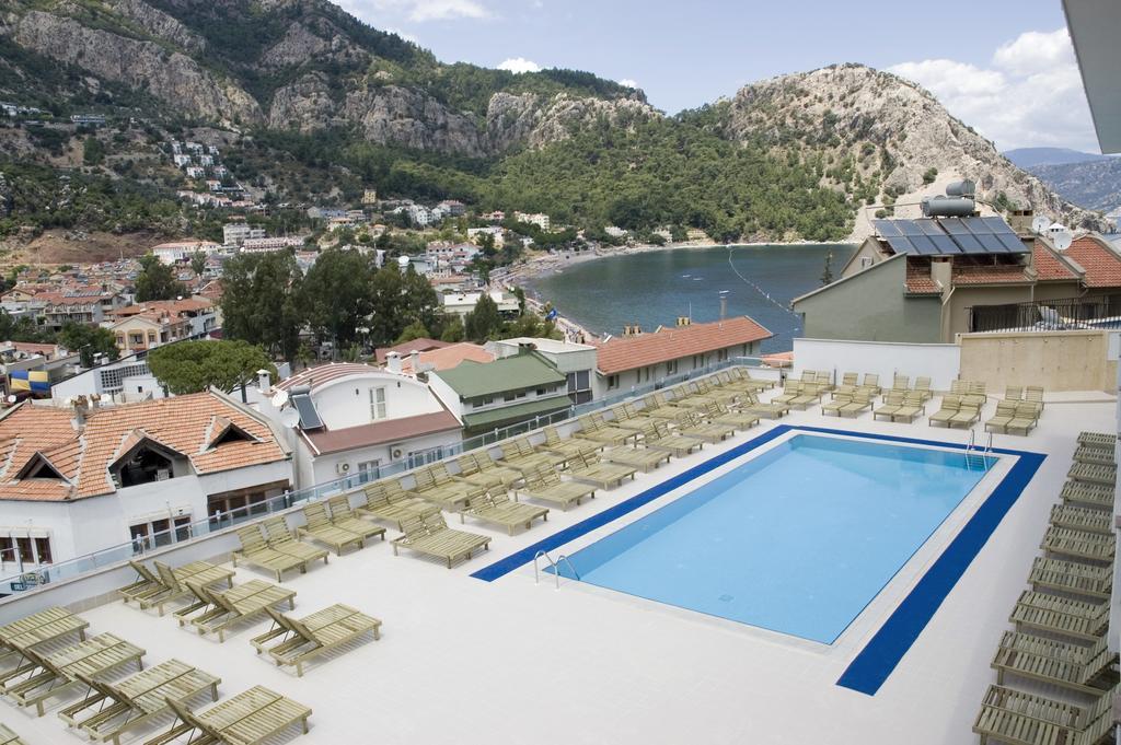 Calipso Beach Hotel 4*