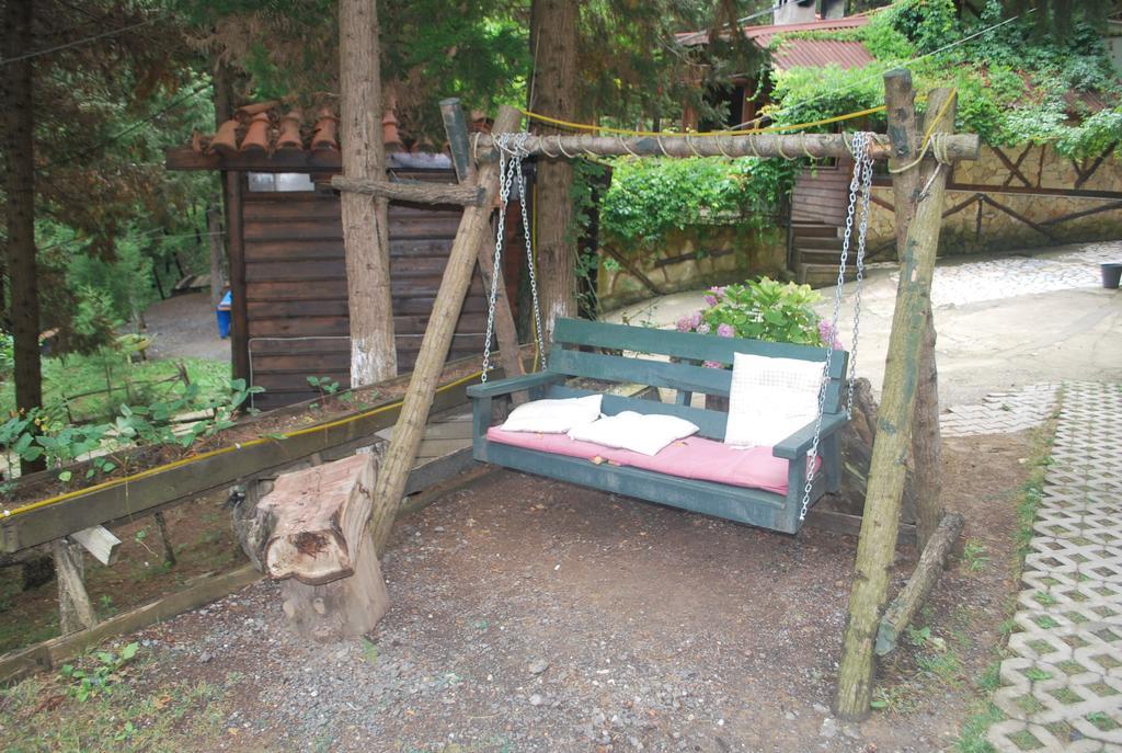 Forest Lodge *