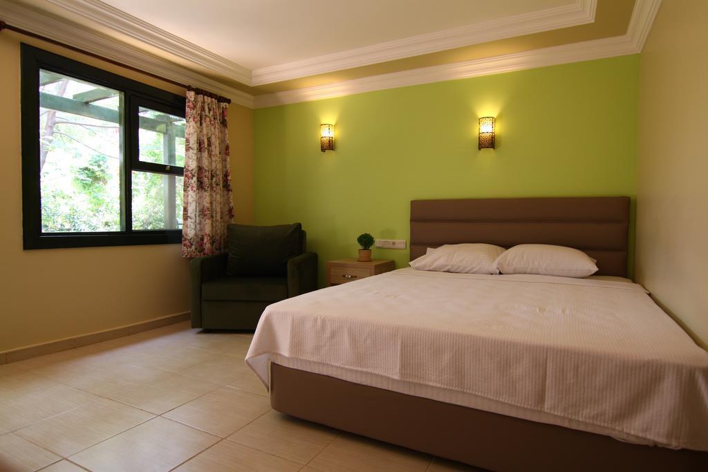 Kapri Hotel *