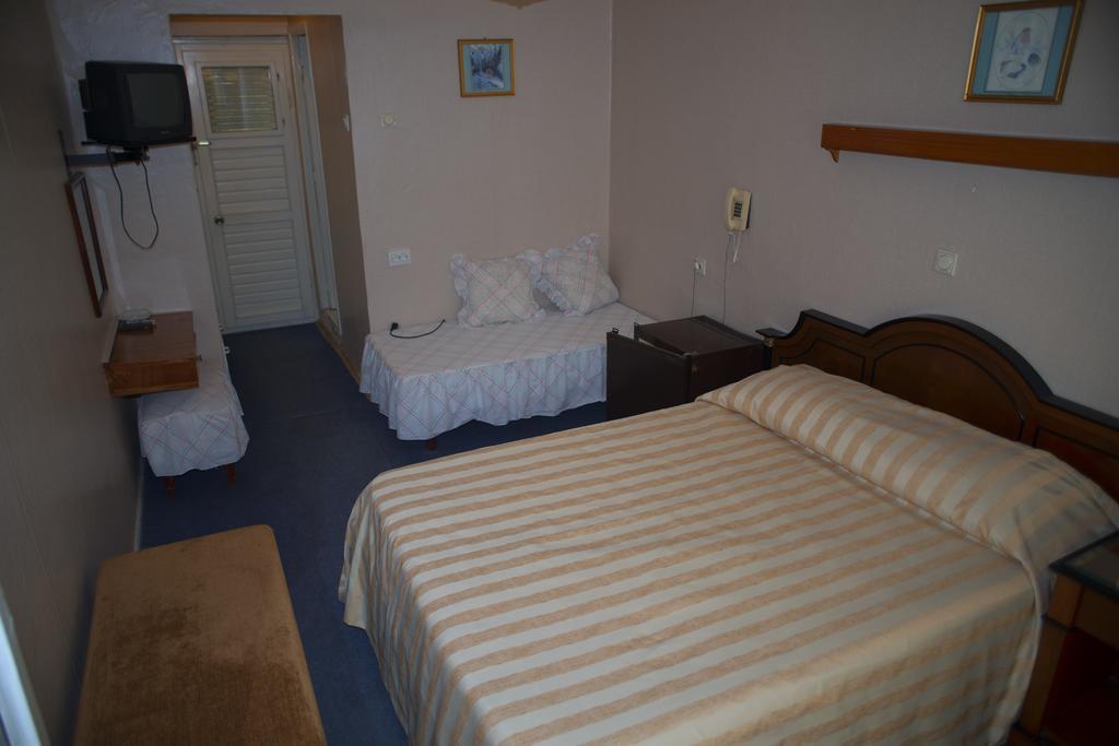 Hotel Guelplaj Hotel