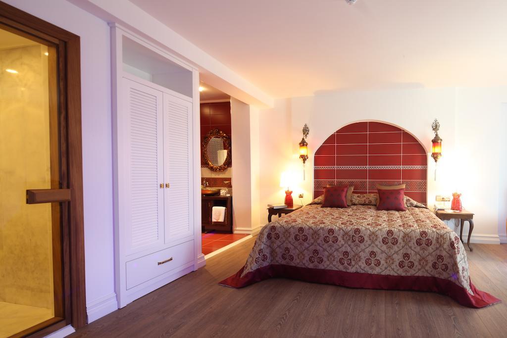 Cella & Ephesus Hotel *