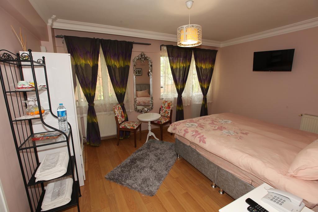 Yesim Suites Bed & Breakfast 3*