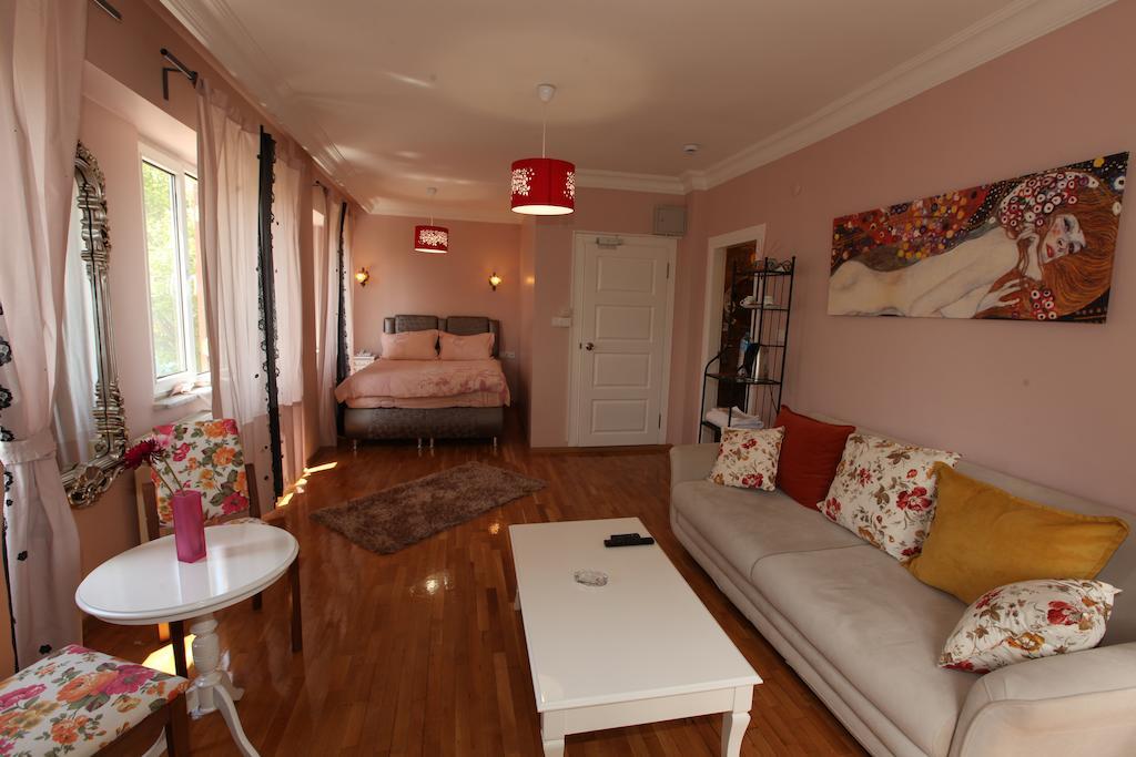Yesim Suites