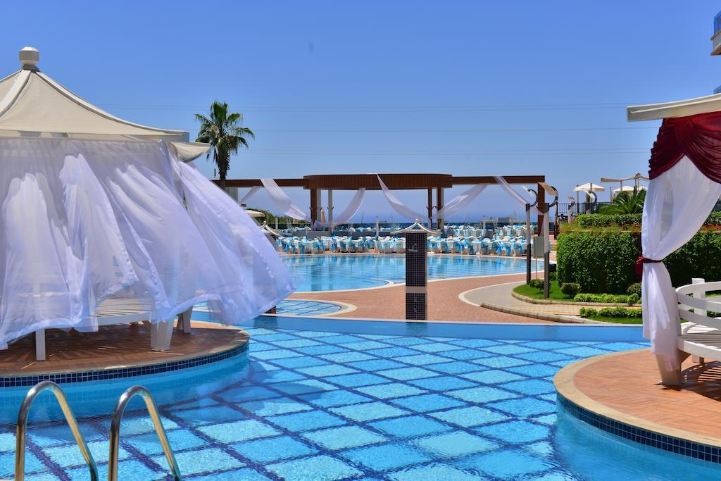 Azura Park Mahmutlar