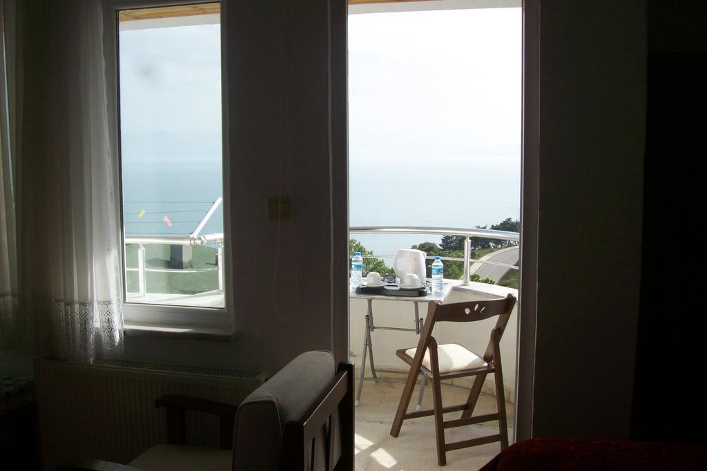 Hotel Efua *