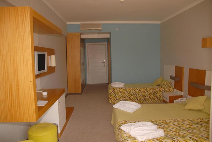 Kemer Reach