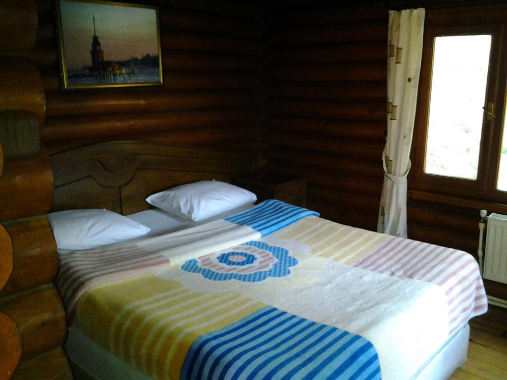 Lodge Forest