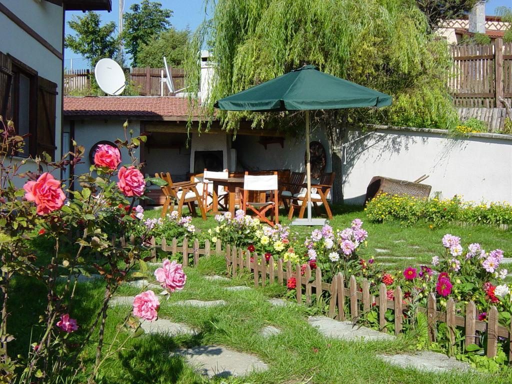 Hotel Neva 3*