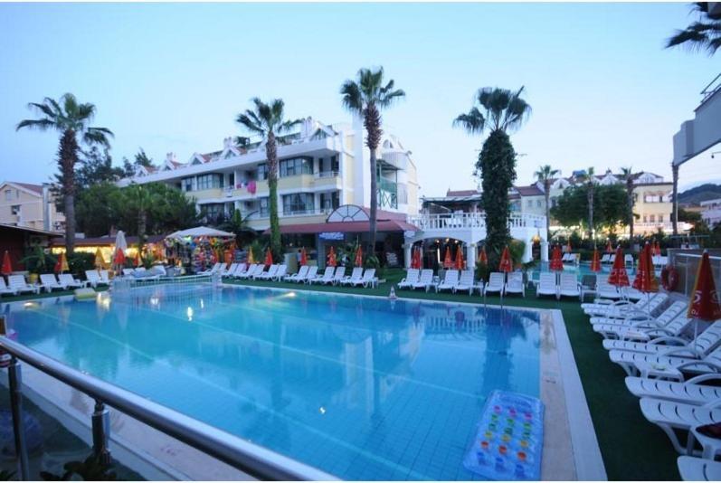 Hotel Club Atrium &