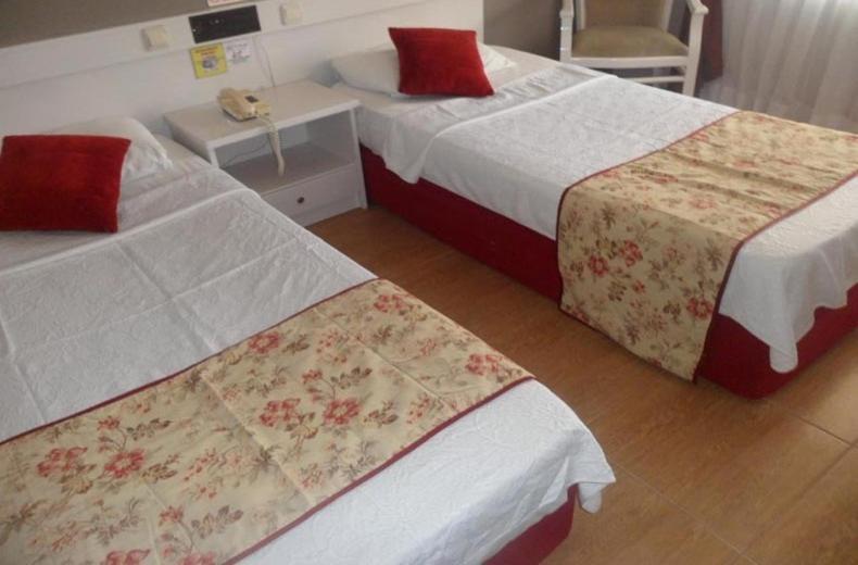 Club Atrium & Hotel 3*
