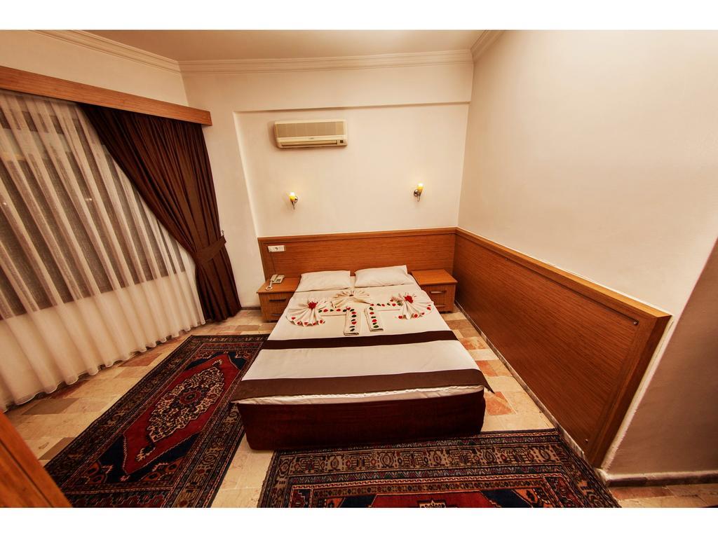 Hotel Panorama Plaza 3*