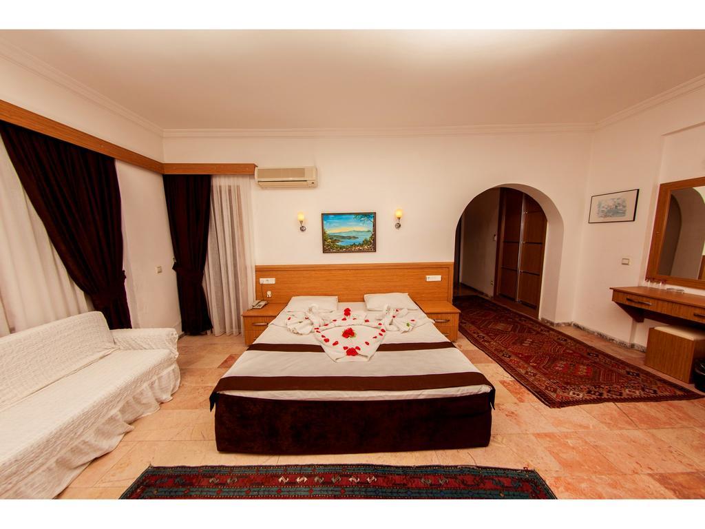 Hotel Panorama Plaza 3*