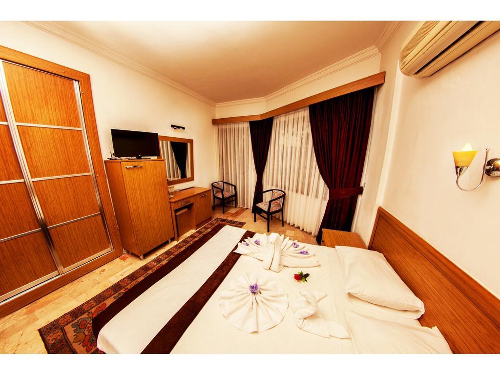 Hotel Panorama Plaza 3*